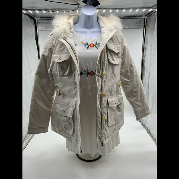 Banana Republic feather down parka jacket with hood, white in color, size medium - Picture 3 of 4